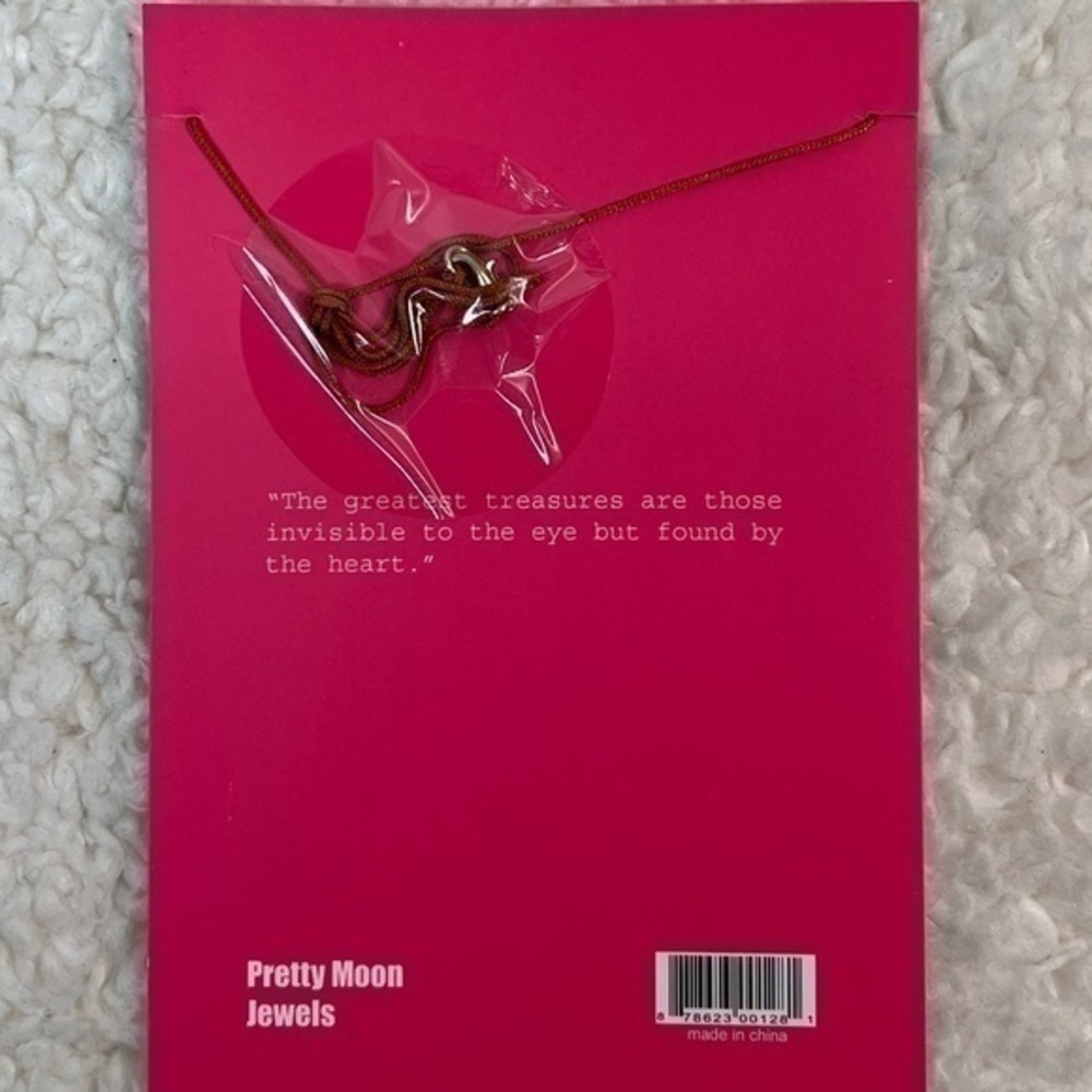 Lucky Feather "True Heart" Giving Necklace - Picture 3 of 3